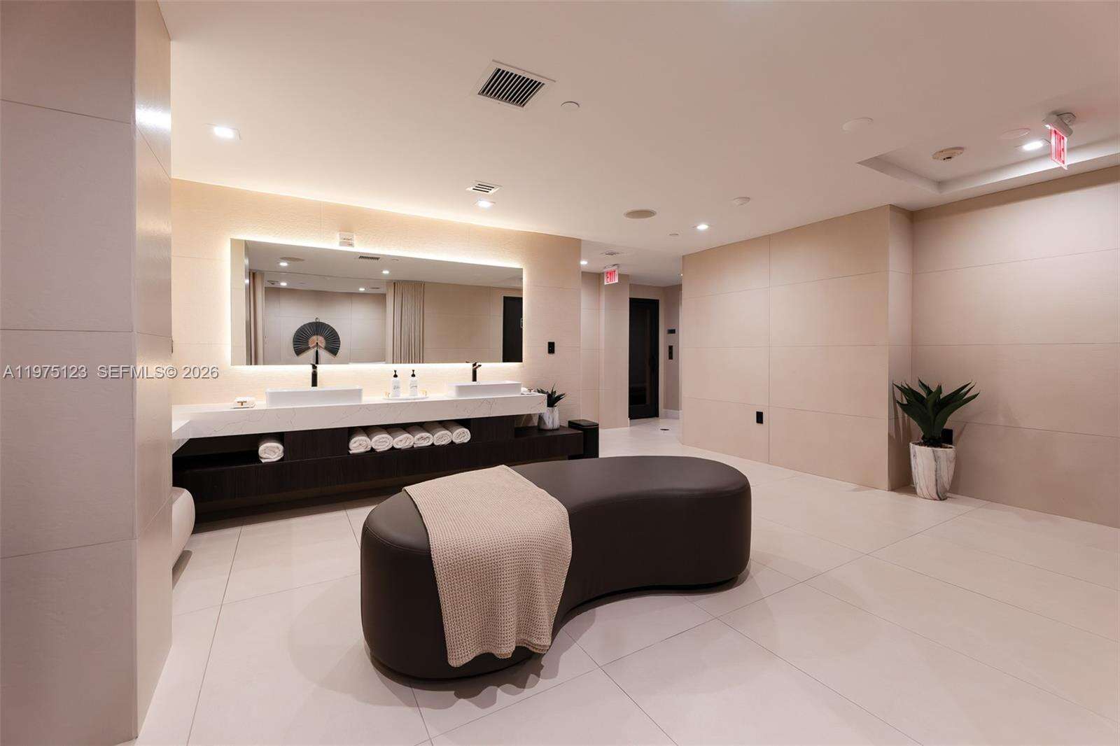 TDR TOWER II - 15901 Collins Ave, Sunny Isles Beach, FL 33160 | Picture 15