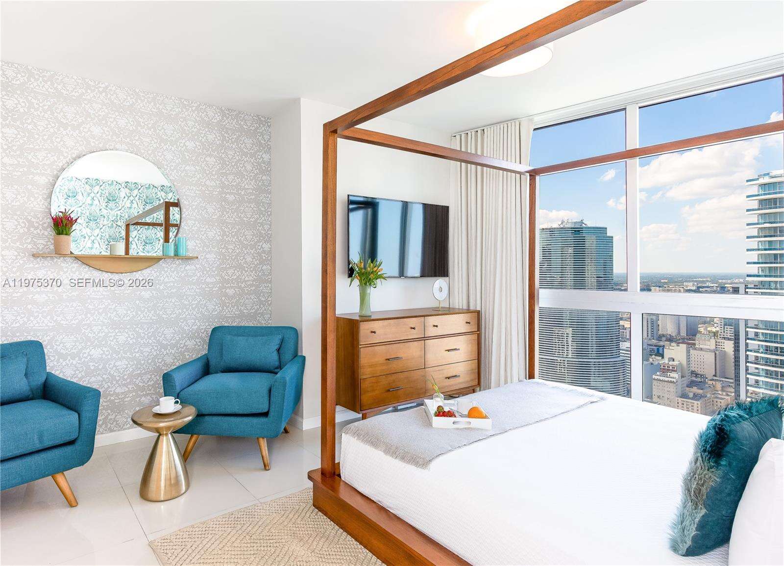 ICON BRICKELL CONDO NO 3 - 485 Brickell Ave, Miami, FL 33131 | Picture 22