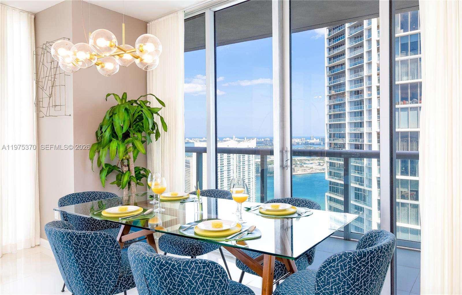 ICON BRICKELL CONDO NO 3 - 485 Brickell Ave, Miami, FL 33131 | Picture 4