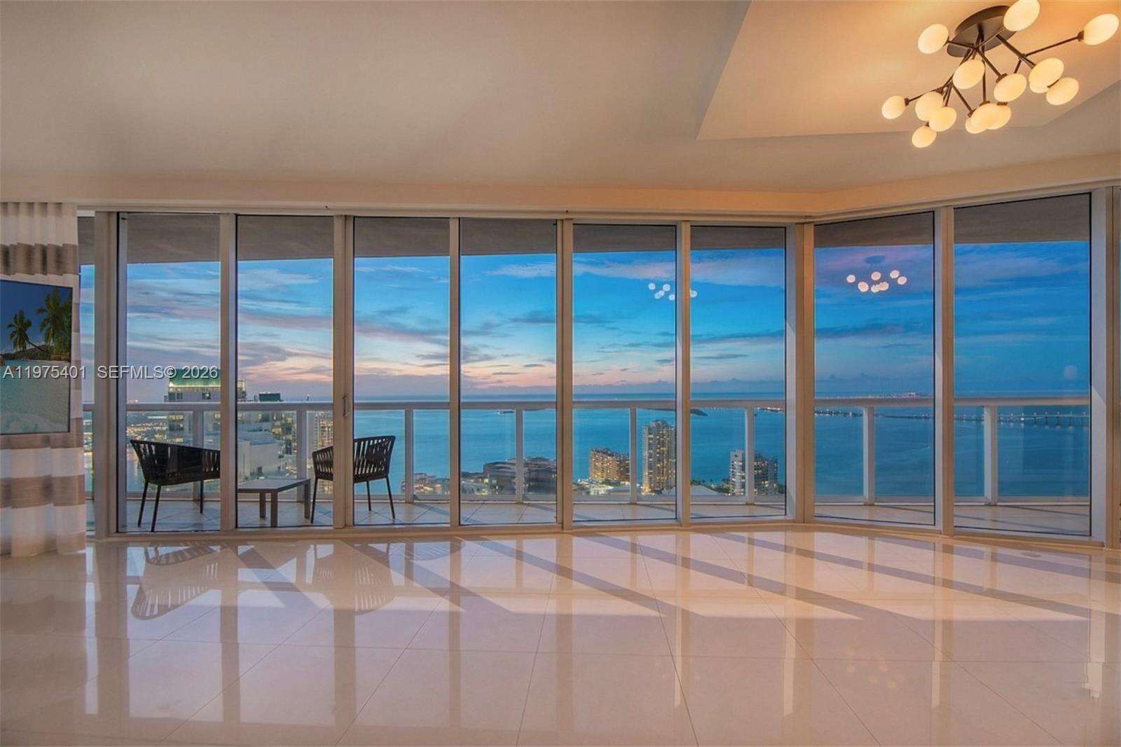 ICONBRICKELL CONDO NO 1 - 465 Brickell Ave, Miami, FL 33131 | Picture 1