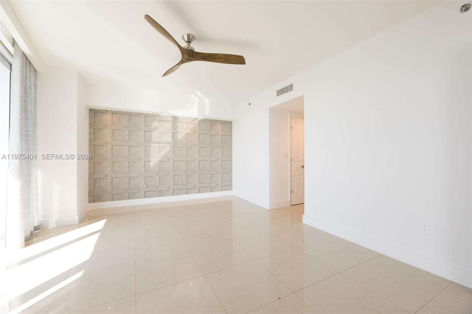 ICONBRICKELL CONDO NO 1 - 465 Brickell Ave, Miami, FL 33131 | Picture 21