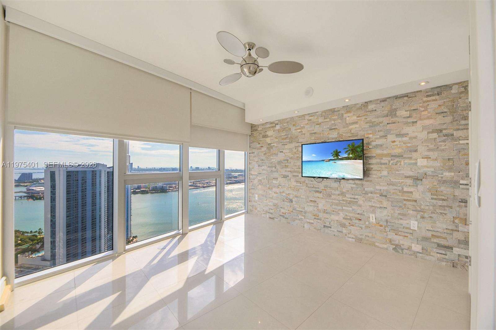 ICONBRICKELL CONDO NO 1 - 465 Brickell Ave, Miami, FL 33131 | Picture 24