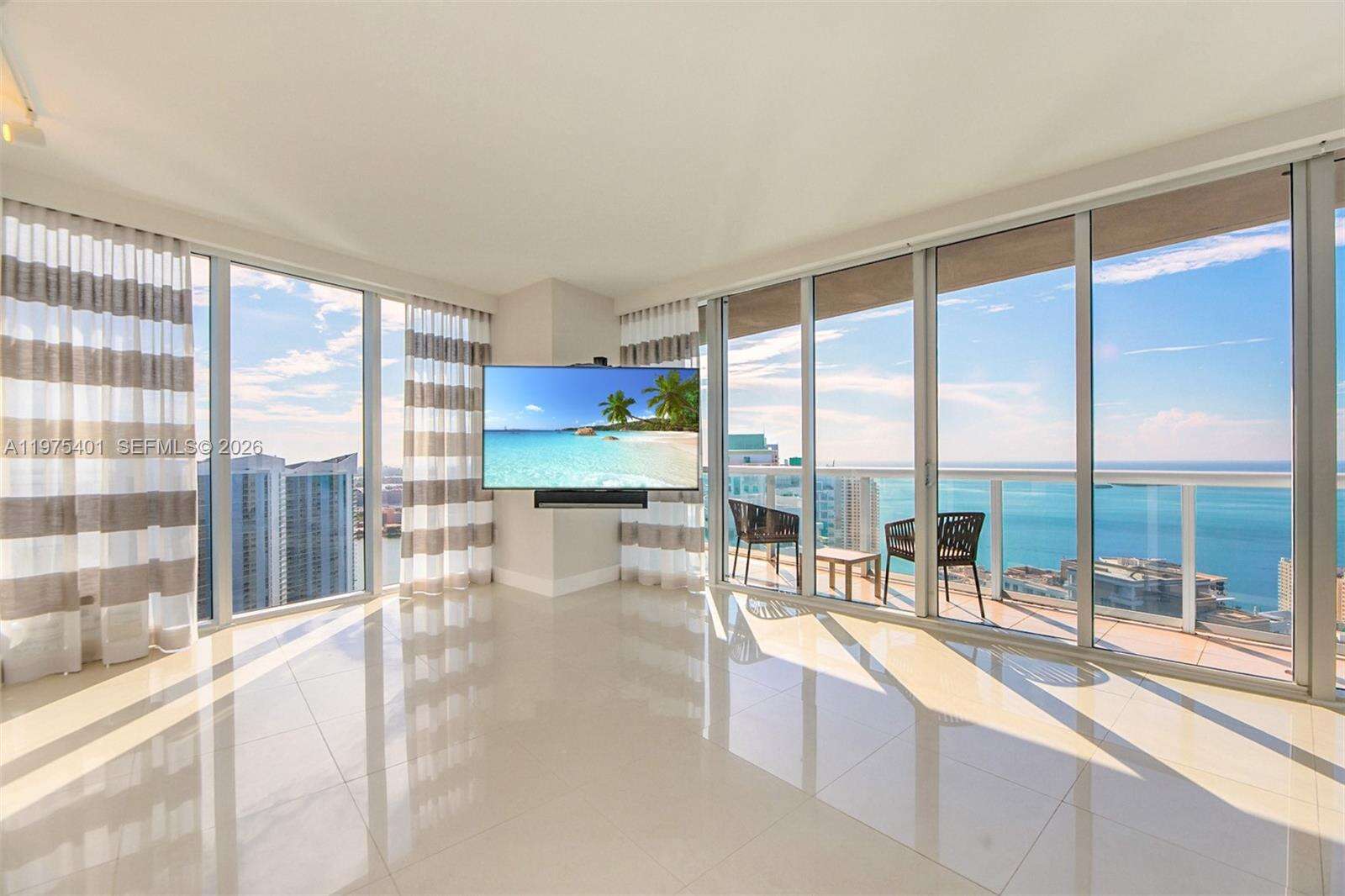 ICONBRICKELL CONDO NO 1 - 465 Brickell Ave, Miami, FL 33131 | Picture 6