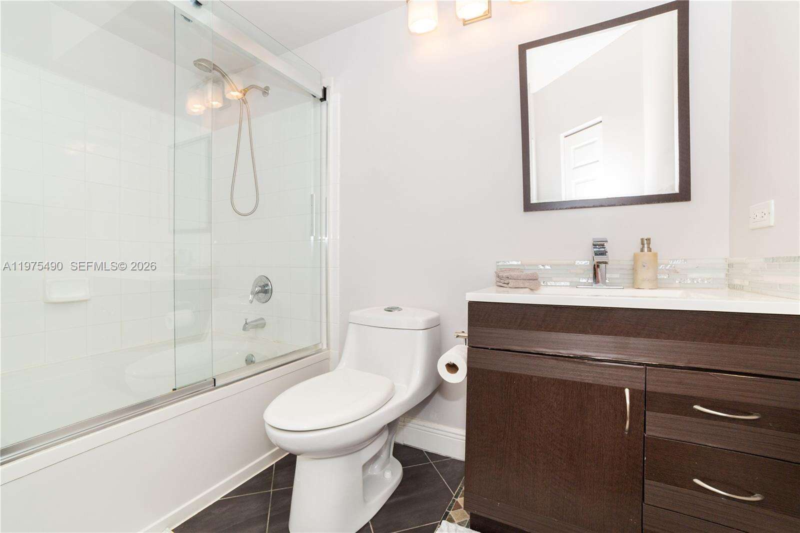 Porto Bellagio at 17100 Bay Rd, Sunny Isles Beach, FL 33160 - For Sale photo 26