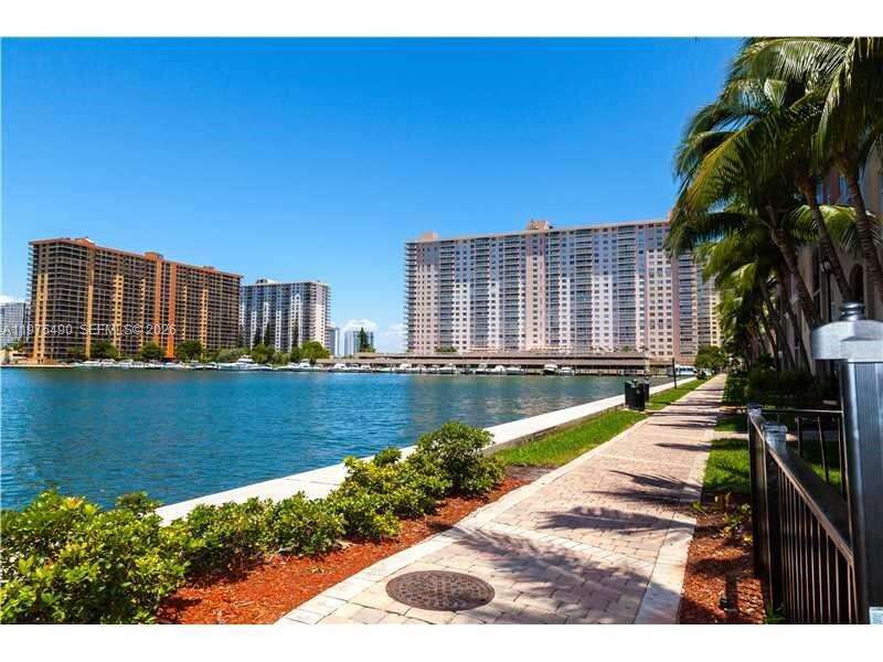 Porto Bellagio at 17100 Bay Rd, Sunny Isles Beach, FL 33160 - For Sale photo 45