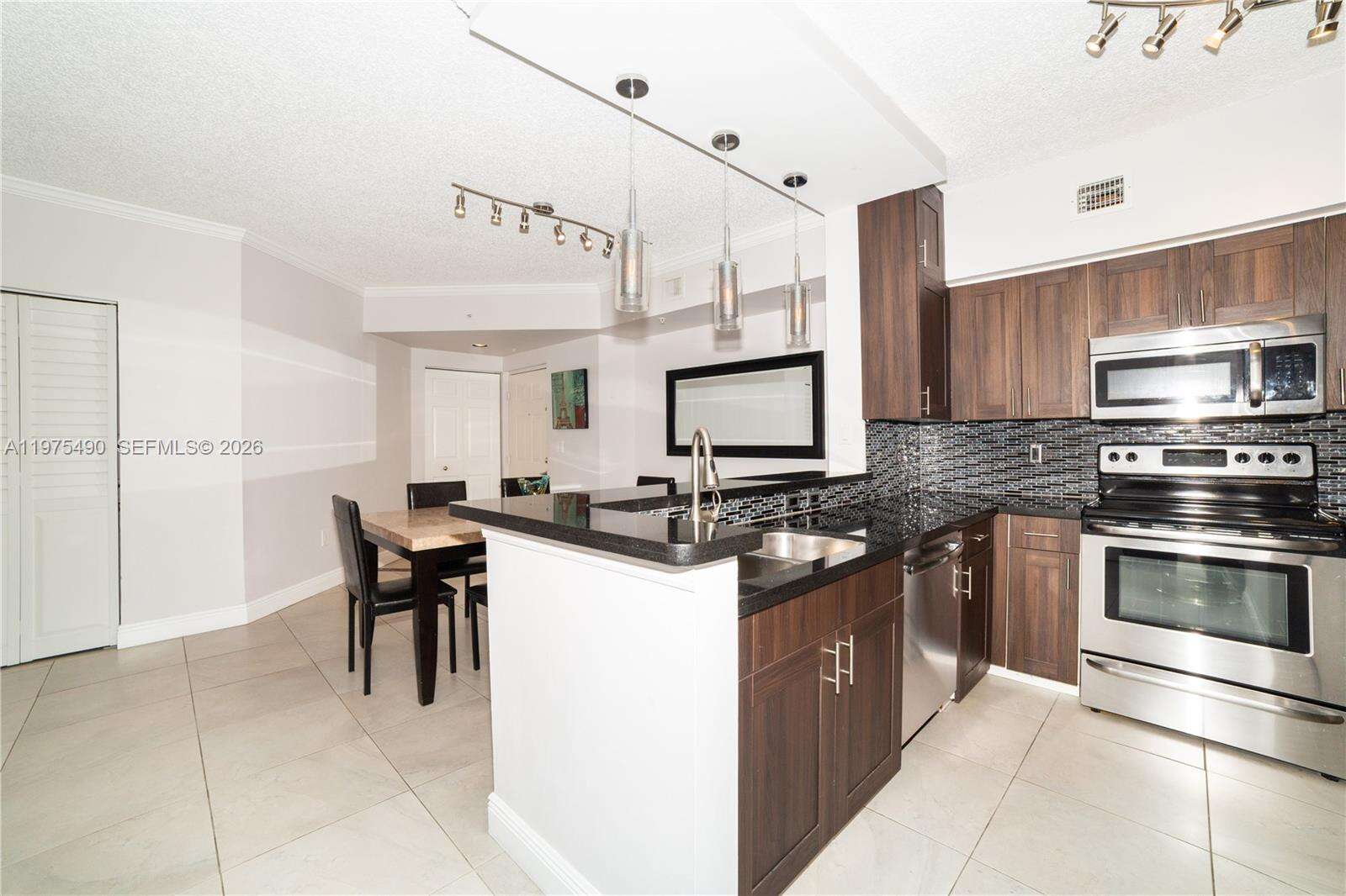 Porto Bellagio at 17100 Bay Rd, Sunny Isles Beach, FL 33160 - For Sale photo 7