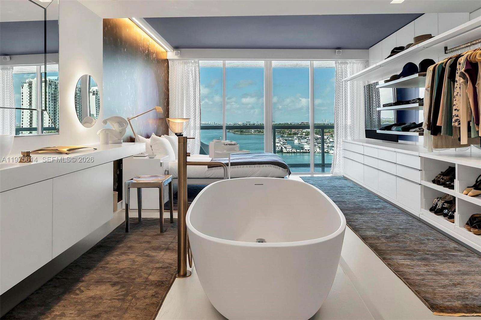 THE GRAND VENETIAN - 10 Venetian Way, Miami Beach, FL 33139 | Picture 16