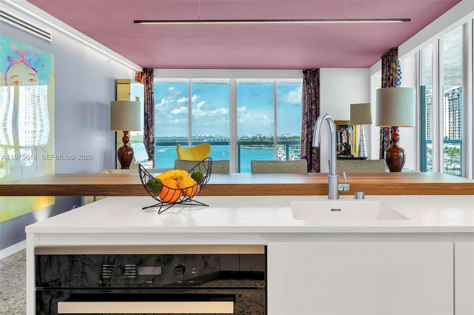 THE GRAND VENETIAN - 10 Venetian Way, Miami Beach, FL 33139 | Picture 10