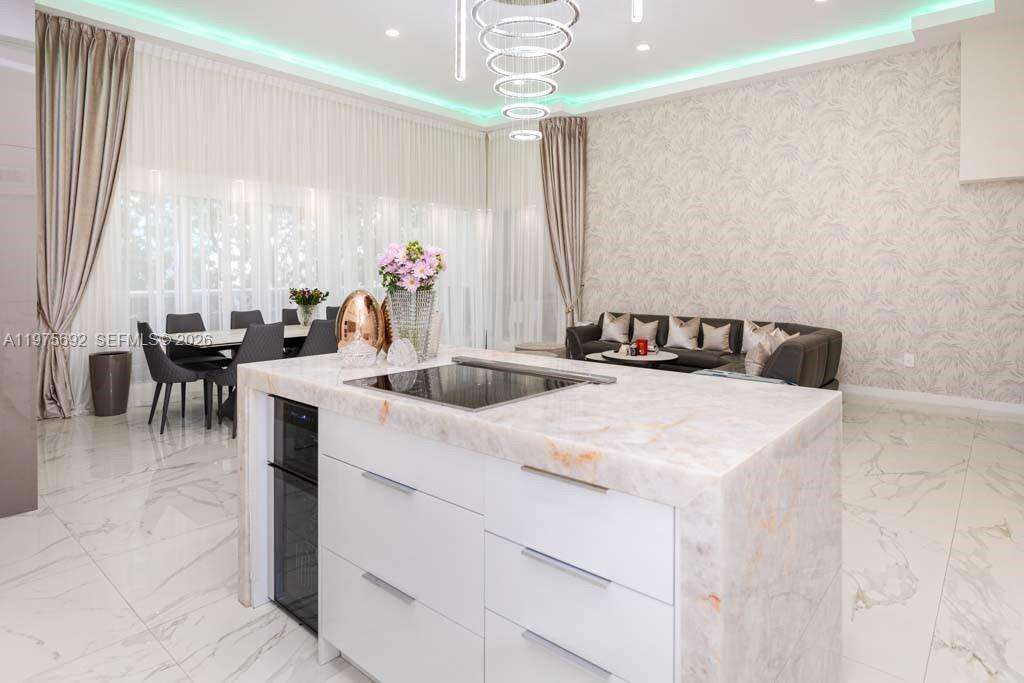 BEACH CLUB THREE - 1800 Ocean Dr, Hallandale Beach, FL 33009 | Picture 21