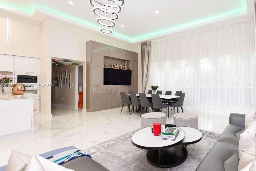 BEACH CLUB THREE - 1800 Ocean Dr, Hallandale Beach, FL 33009 | Picture 27