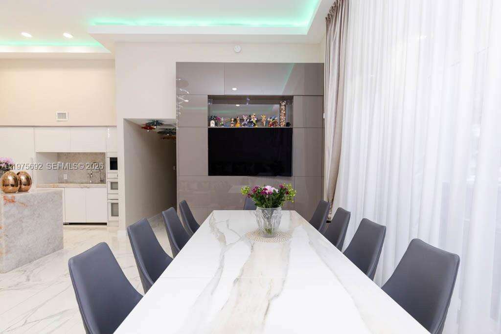 BEACH CLUB THREE - 1800 Ocean Dr, Hallandale Beach, FL 33009 | Picture 35