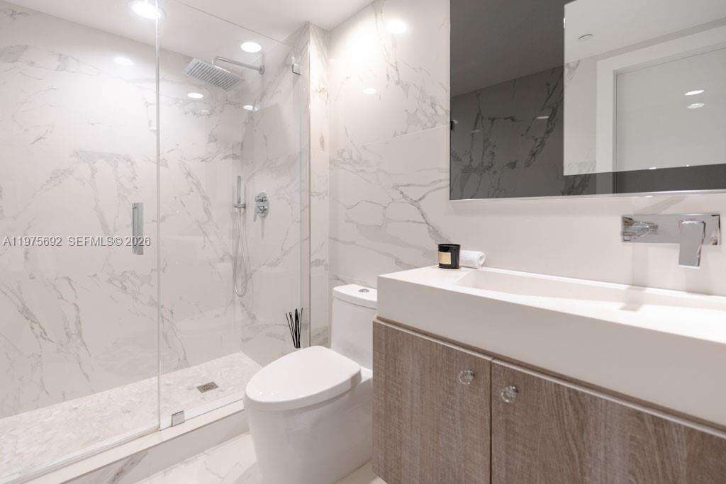 BEACH CLUB THREE - 1800 Ocean Dr, Hallandale Beach, FL 33009 | Picture 60