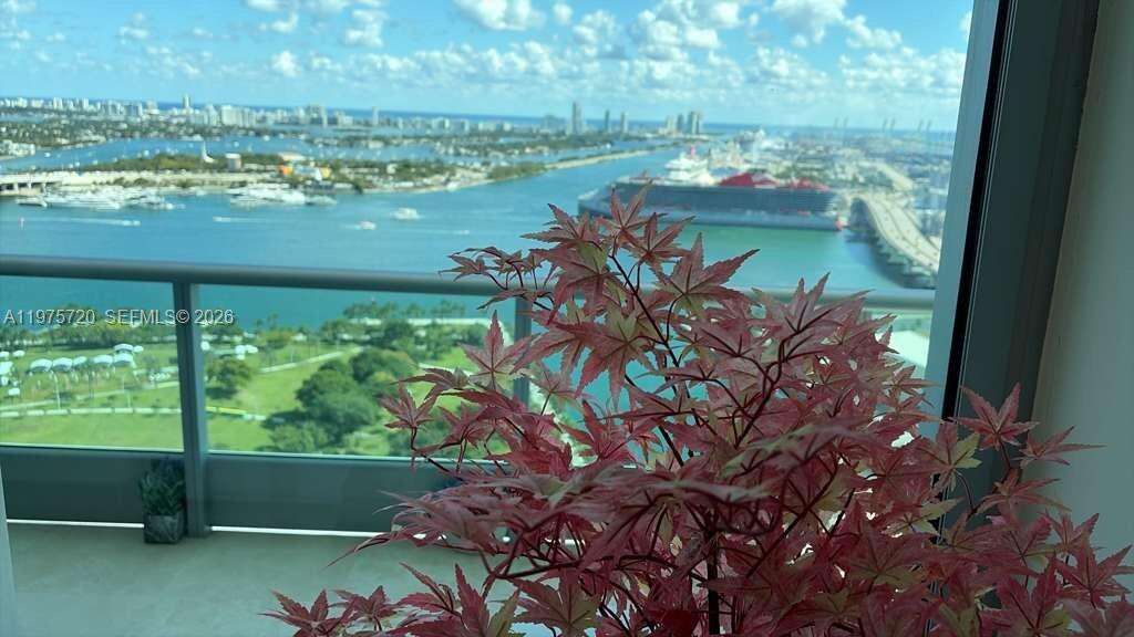 900 Biscayne at 900 Biscayne Blvd, Miami, FL 33132 - For Sale photo 2
