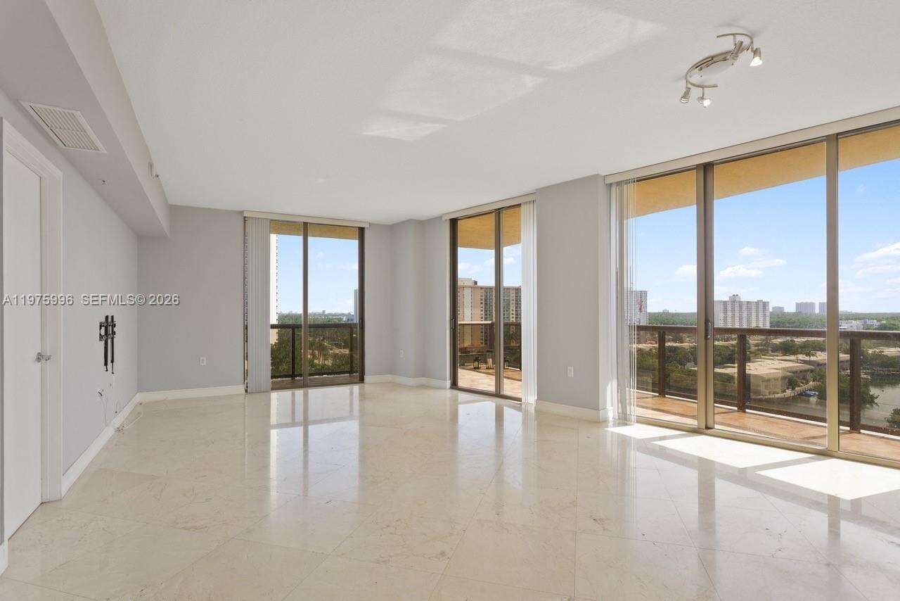 SAYAN - 16275 Collins Ave, Sunny Isles Beach, FL 33160 | Picture 1