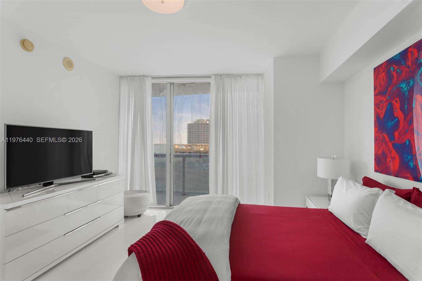 Icon Brickell 2 at 495 Brickell Ave, Miami, FL 33131 - For Sale photo 14