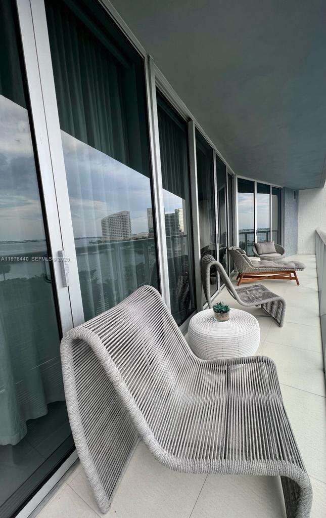 Icon Brickell 2 at 495 Brickell Ave, Miami, FL 33131 - For Sale photo 10