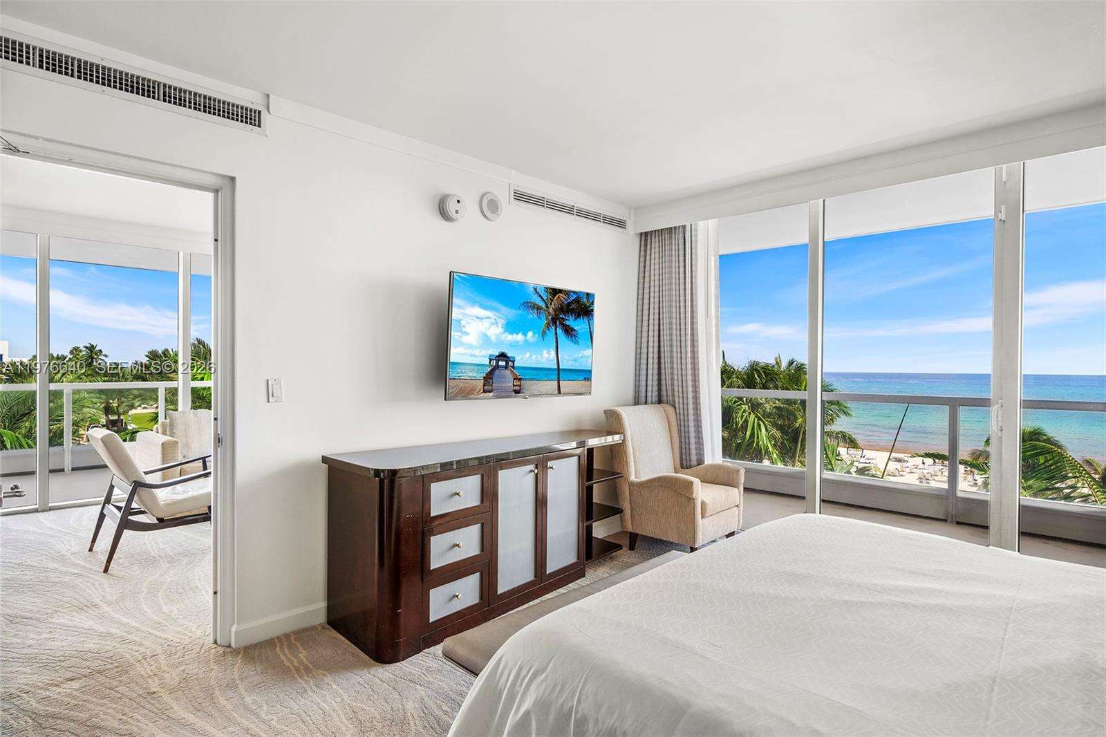 Fontainebleau 3 at 4391 Collins Ave, Miami Beach, FL 33140 - For Sale photo 16