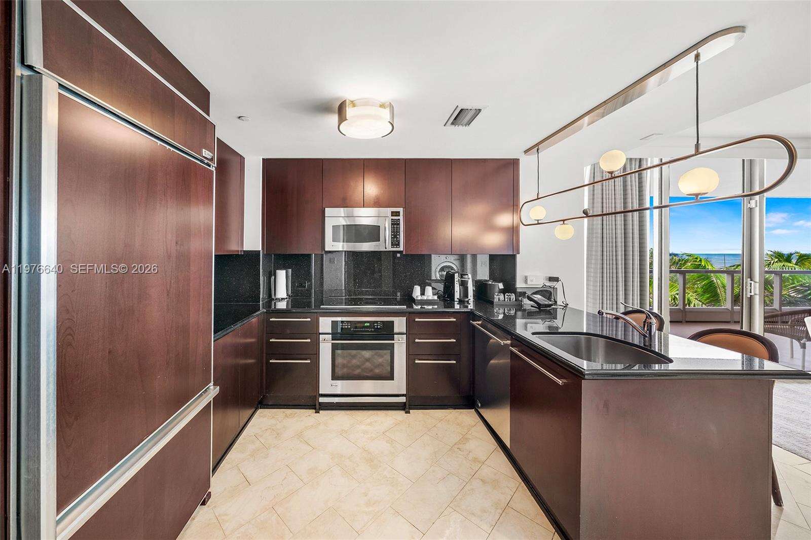 Fontainebleau 3 at 4391 Collins Ave, Miami Beach, FL 33140 - For Sale photo 8