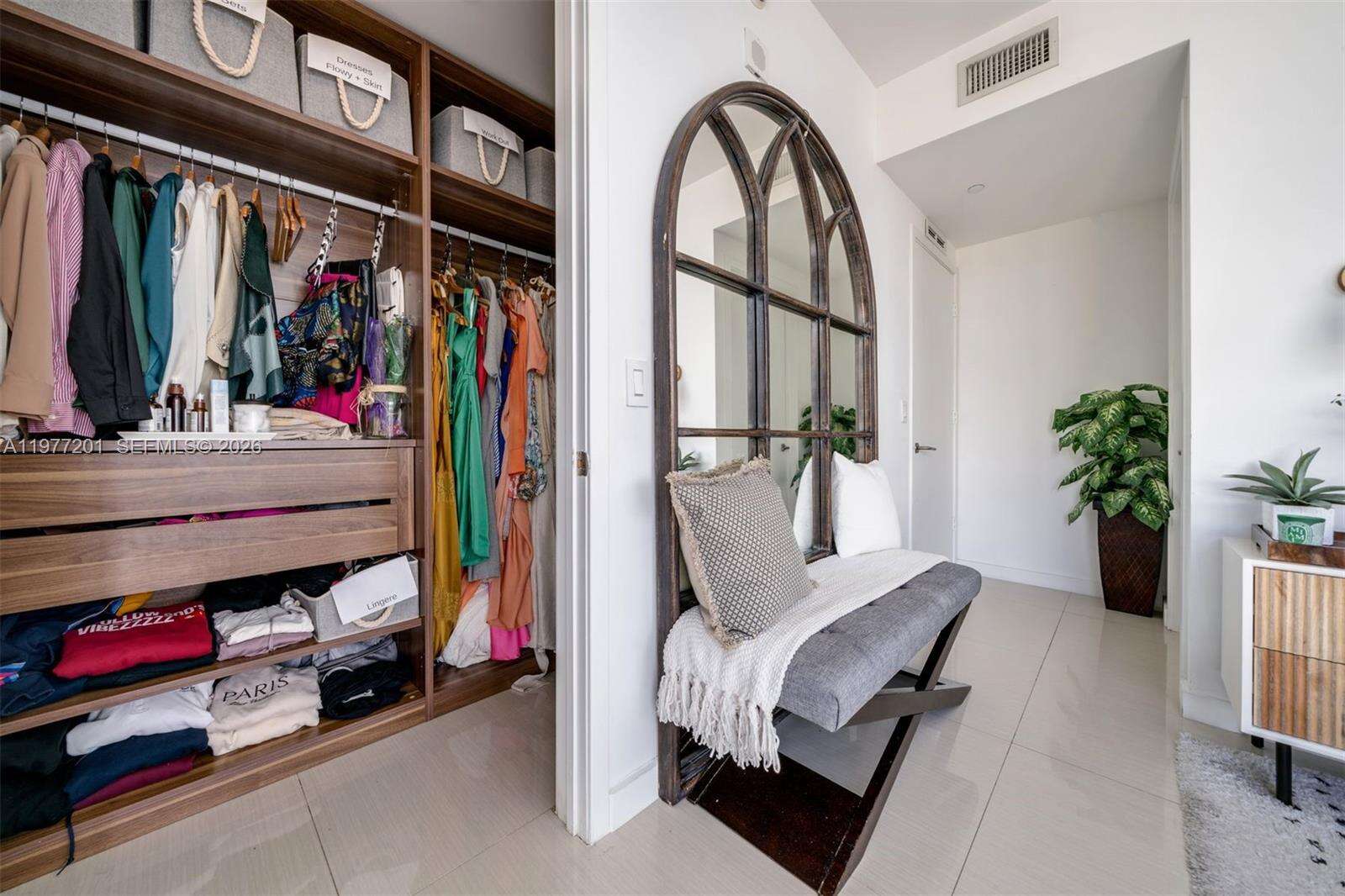 Icon Bay at 460 28 St, Miami, FL 33137 - For Sale photo 16