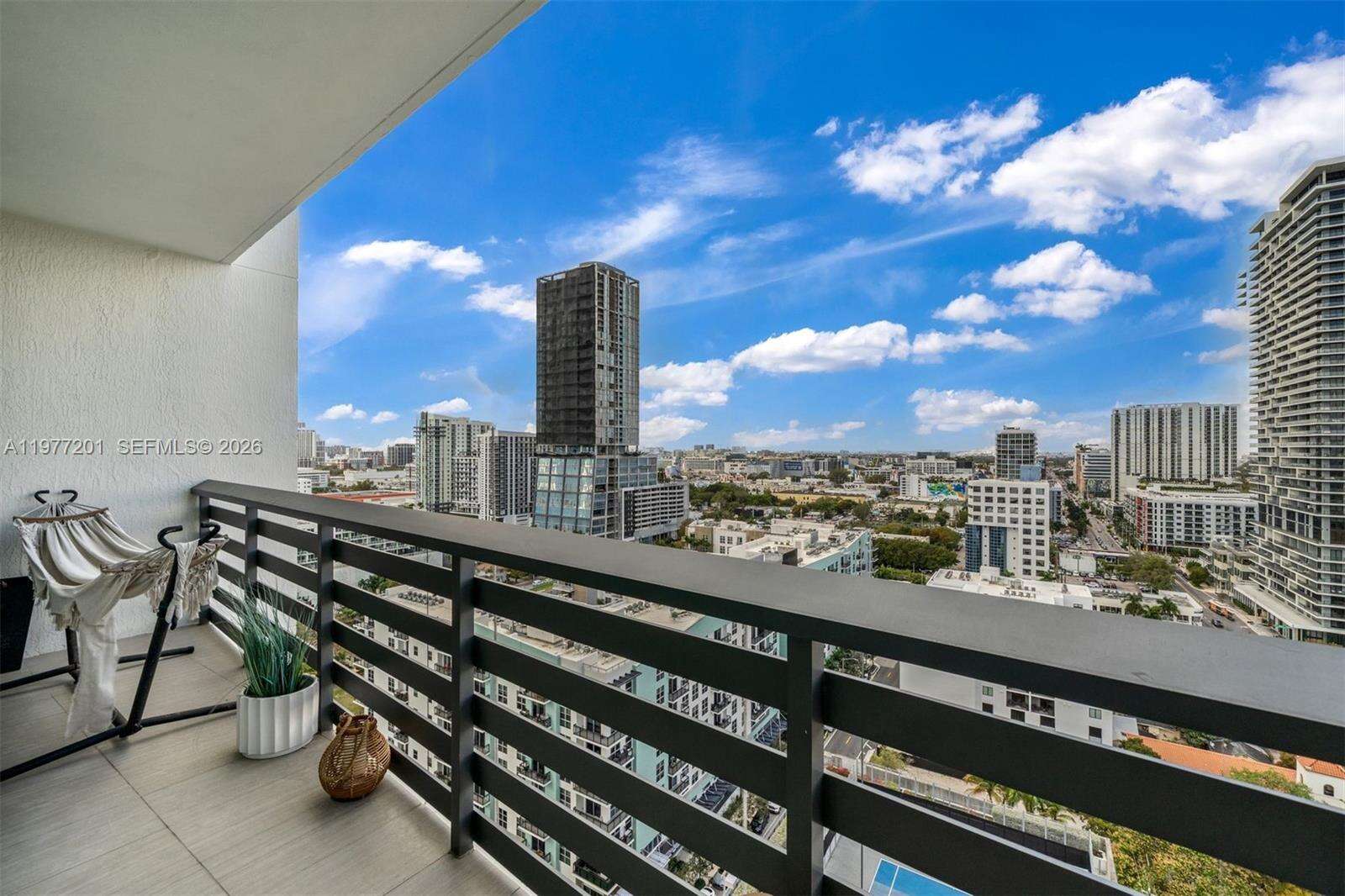 Icon Bay at 460 28 St, Miami, FL 33137 - For Sale photo 20