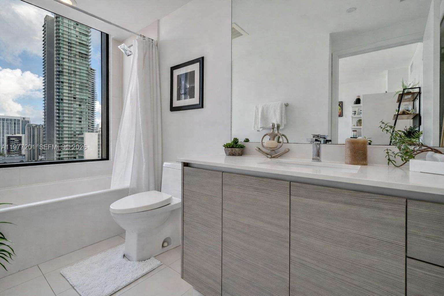 Icon Bay at 460 28 St, Miami, FL 33137 - For Sale photo 24