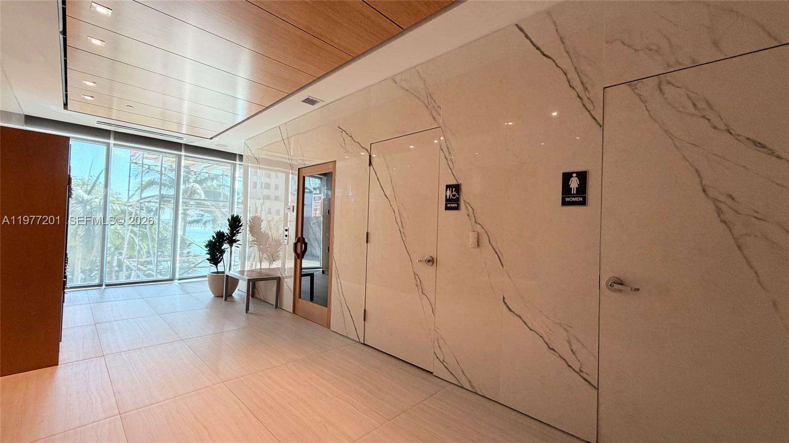 Icon Bay at 460 28 St, Miami, FL 33137 - For Sale photo 39