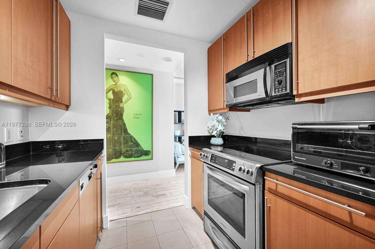 MILLENNIUM TOWER - 1435 Brickell Ave, Miami, FL 33131 | Picture 16