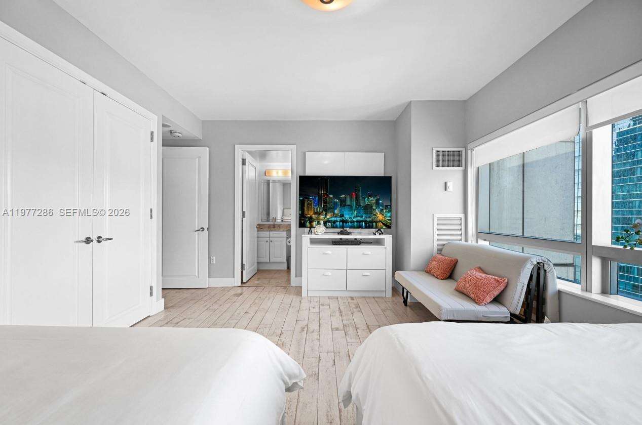 MILLENNIUM TOWER - 1435 Brickell Ave, Miami, FL 33131 | Picture 22