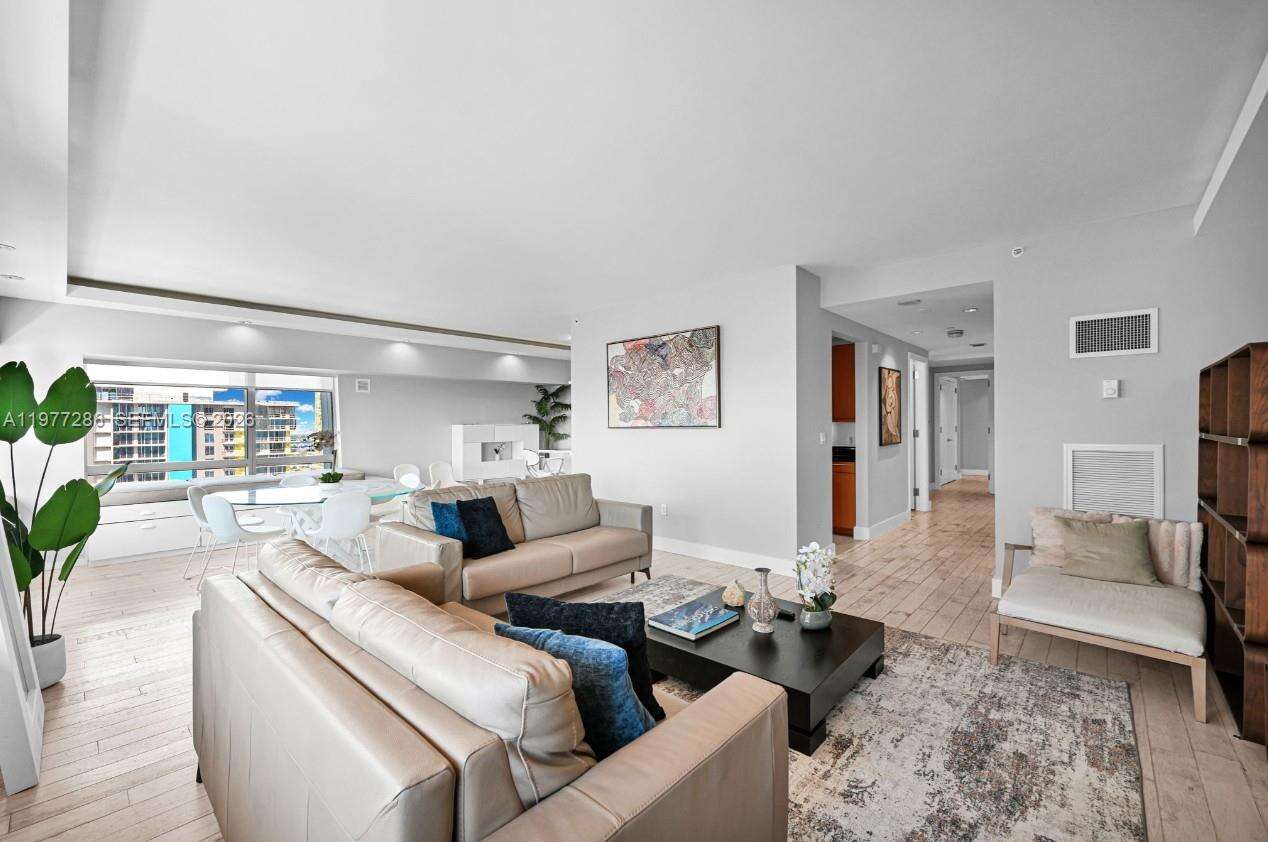 MILLENNIUM TOWER - 1435 Brickell Ave, Miami, FL 33131 | Picture 5