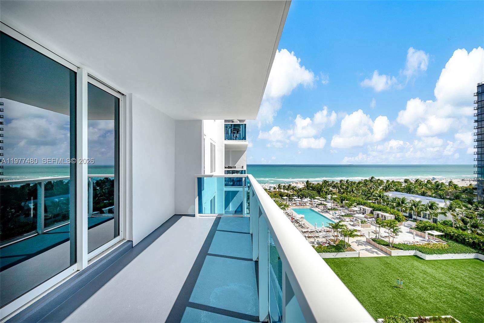 RONEY PALACE - 2301 Collins Ave, Miami Beach, FL 33139 | Picture 9