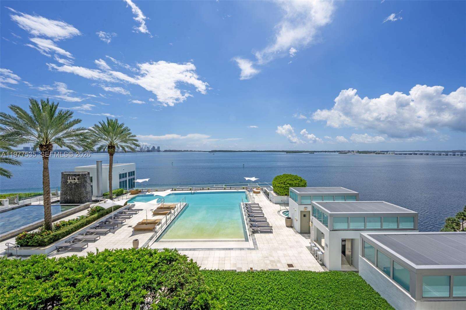 JADE RESIDENCES AT BRICKELL BAY - 1331 Brickell Bay Dr, Miami, FL 33131 | Picture 3