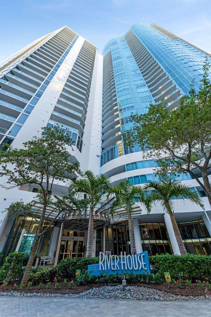 LAS OLAS RIVER HOUSE - 333 Las Olas Way, Fort Lauderdale, FL 33301 | Picture 1