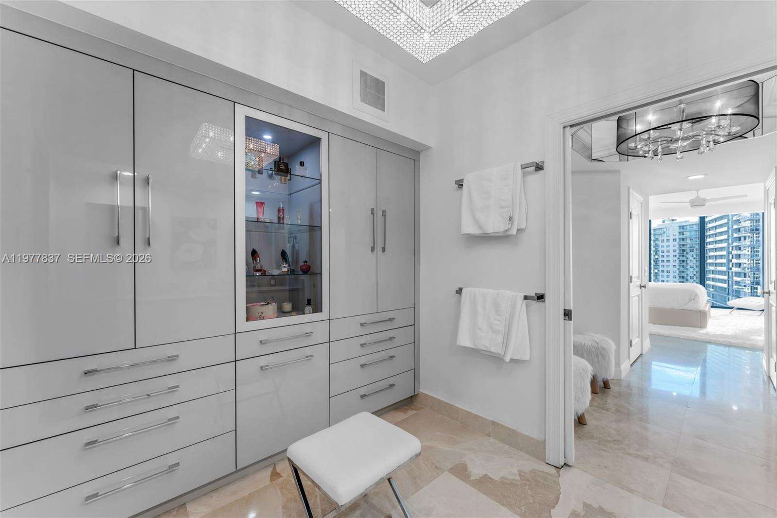 LAS OLAS RIVER HOUSE - 333 Las Olas Way, Fort Lauderdale, FL 33301 | Picture 16