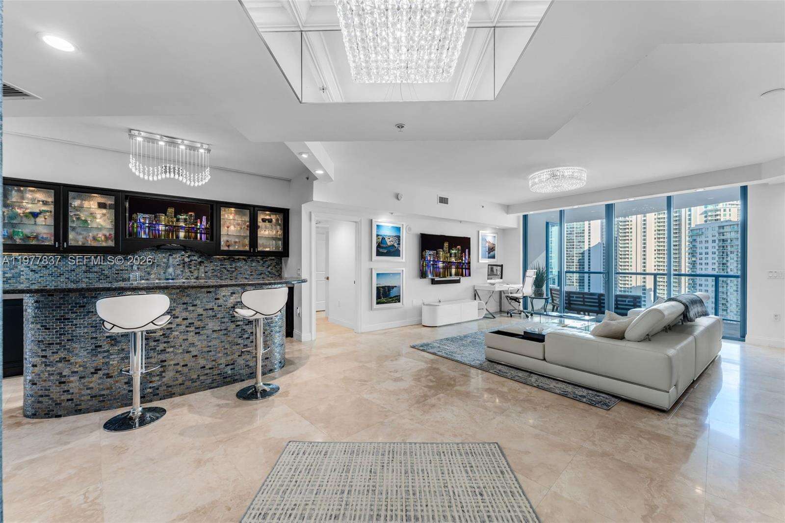 LAS OLAS RIVER HOUSE - 333 Las Olas Way, Fort Lauderdale, FL 33301 | Picture 4