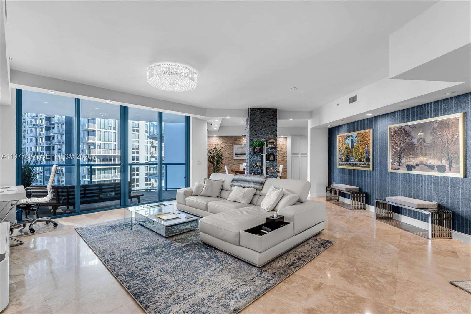 LAS OLAS RIVER HOUSE - 333 Las Olas Way, Fort Lauderdale, FL 33301 | Picture 5