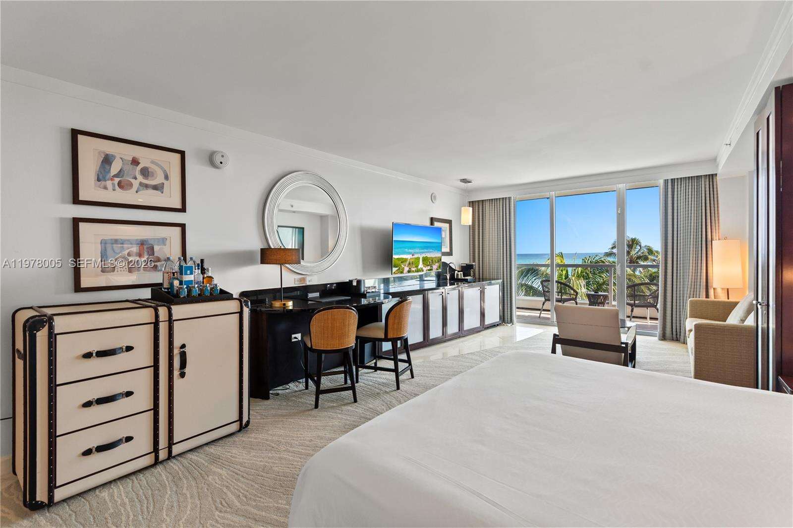 Fontainebleau 3 at 4391 Collins Ave, Miami Beach, FL 33140 - For Sale photo 9