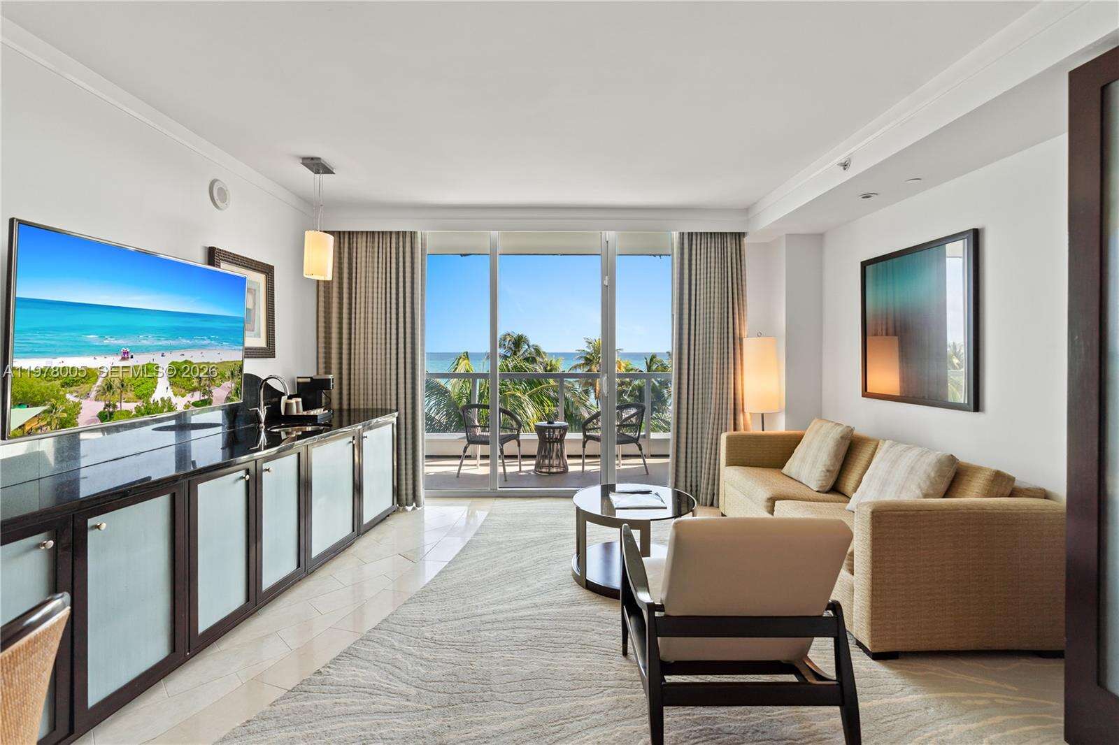 Fontainebleau 3 at 4391 Collins Ave, Miami Beach, FL 33140 - For Sale photo 10