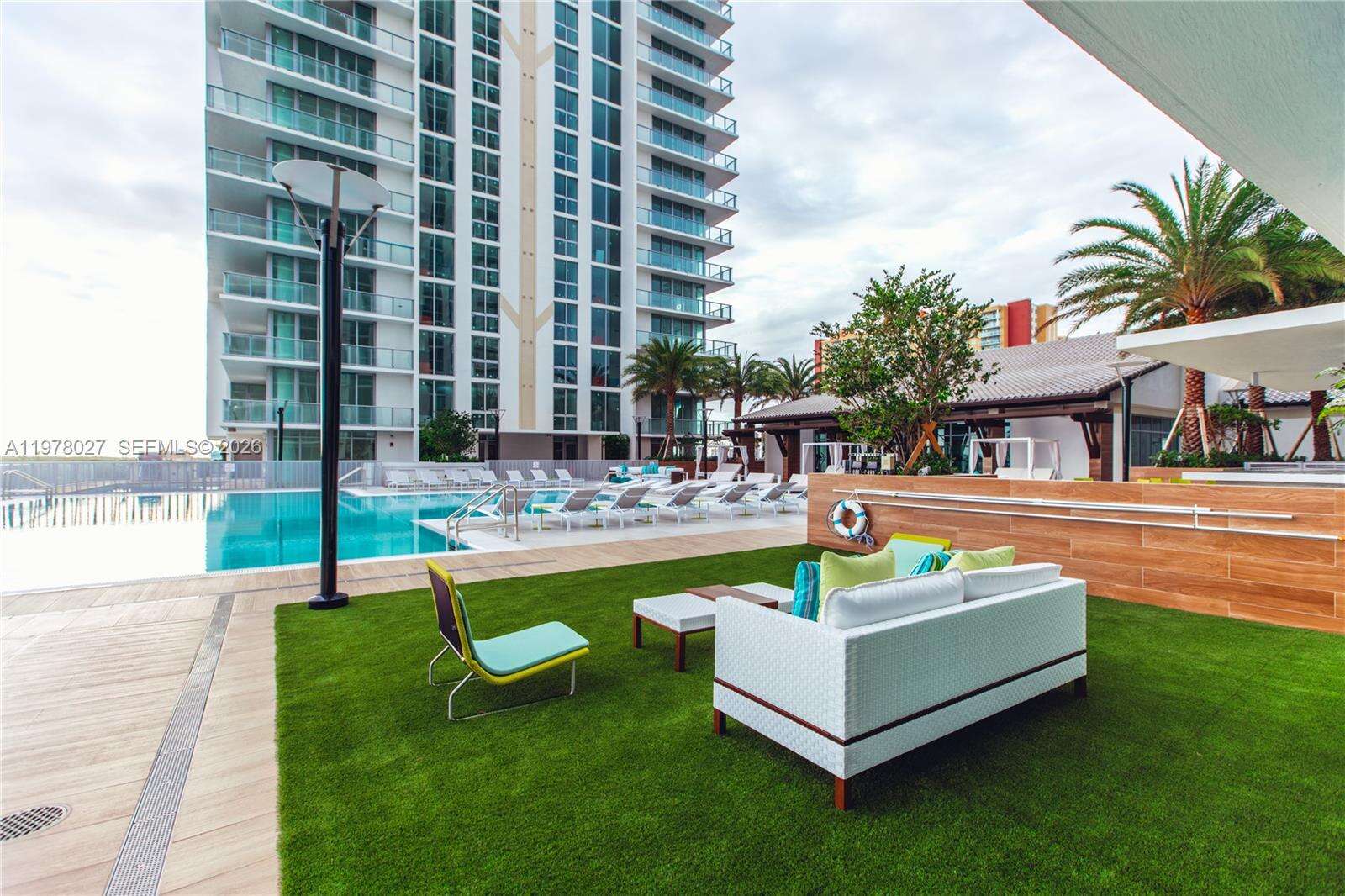 PARQUE TOWERS - 330 Sunny Isles Blvd, Sunny Isles Beach, FL 33160 | Picture 28