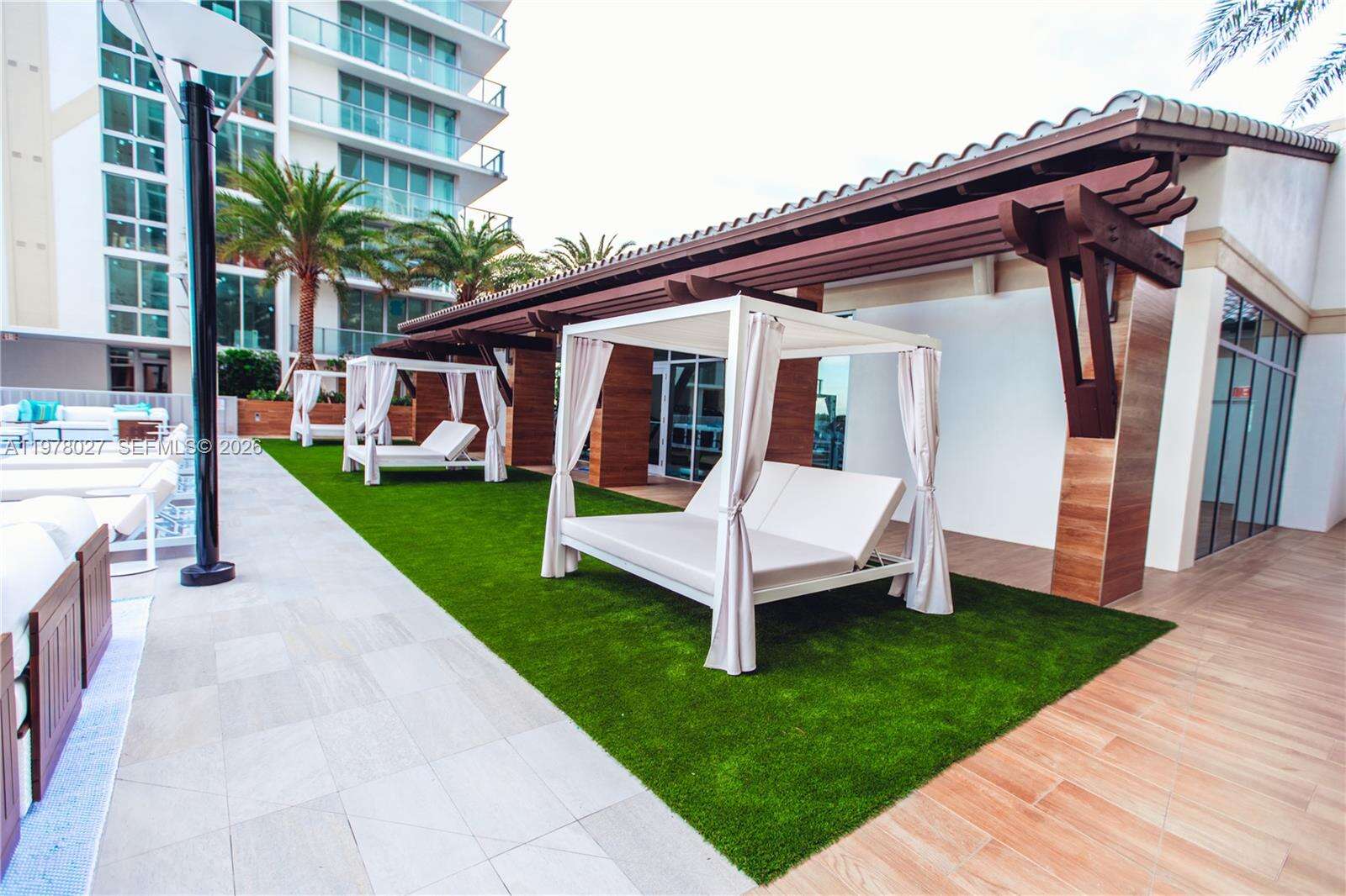 PARQUE TOWERS - 330 Sunny Isles Blvd, Sunny Isles Beach, FL 33160 | Picture 30