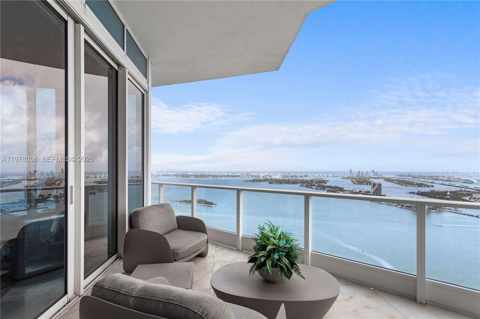 PARAMOUNT BAY - 2020 Bayshore Dr, Miami, FL 33137 | Picture 20