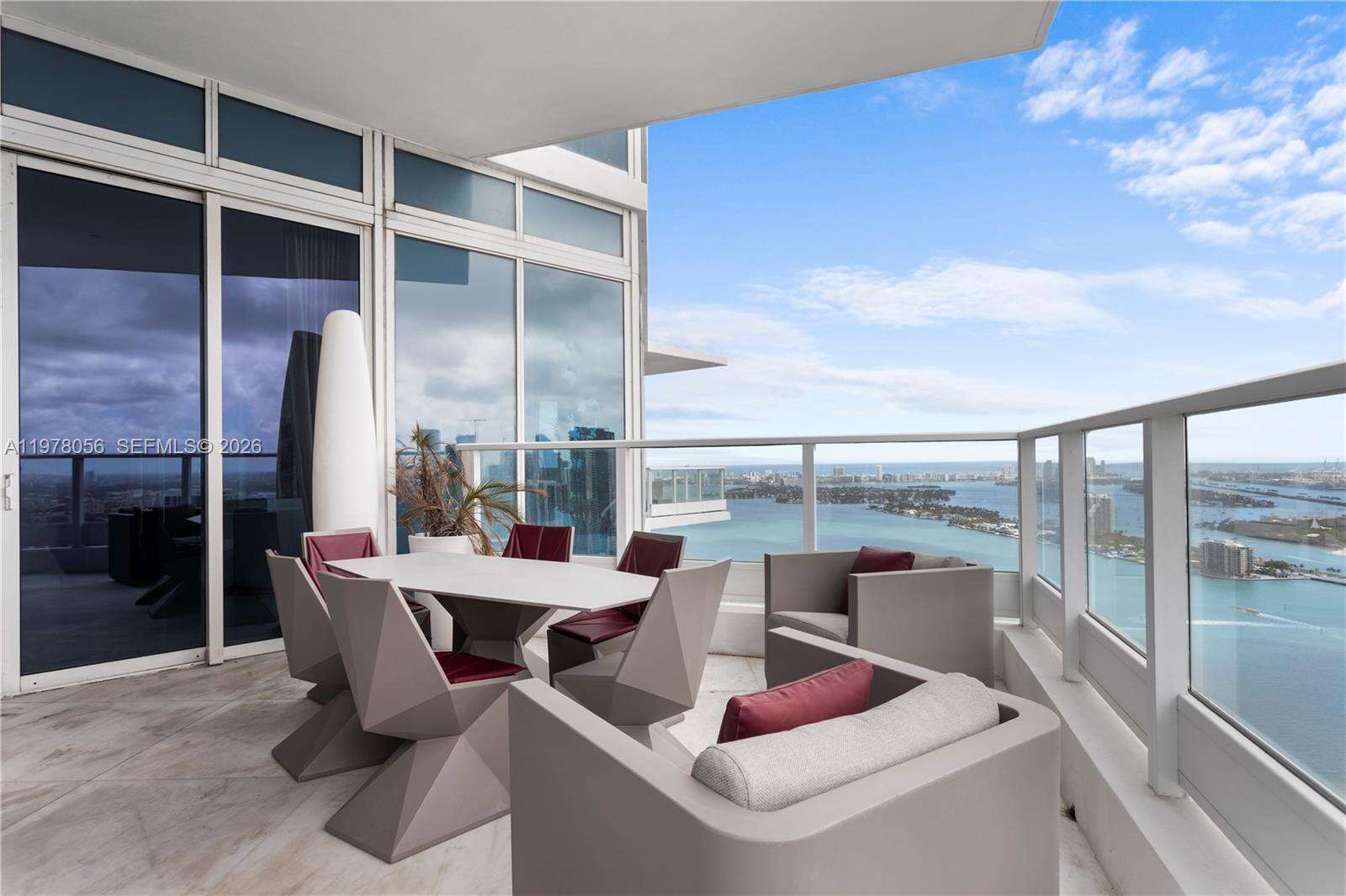 PARAMOUNT BAY - 2020 Bayshore Dr, Miami, FL 33137 | Picture 25