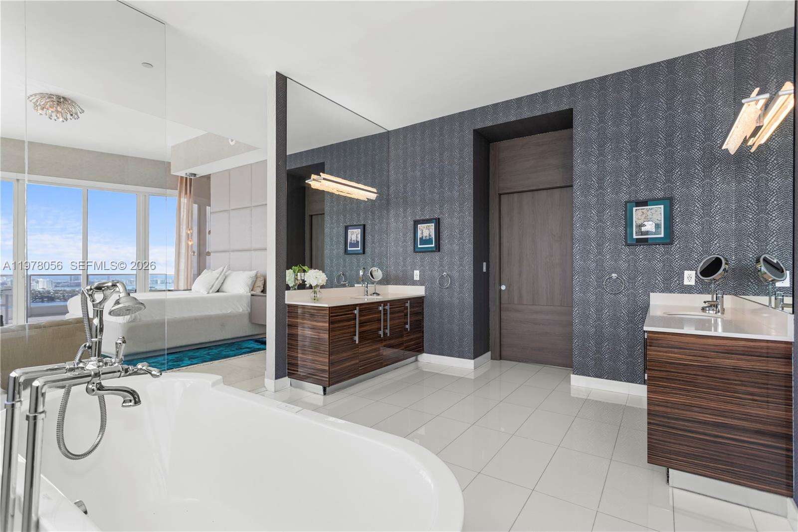 PARAMOUNT BAY - 2020 Bayshore Dr, Miami, FL 33137 | Picture 38