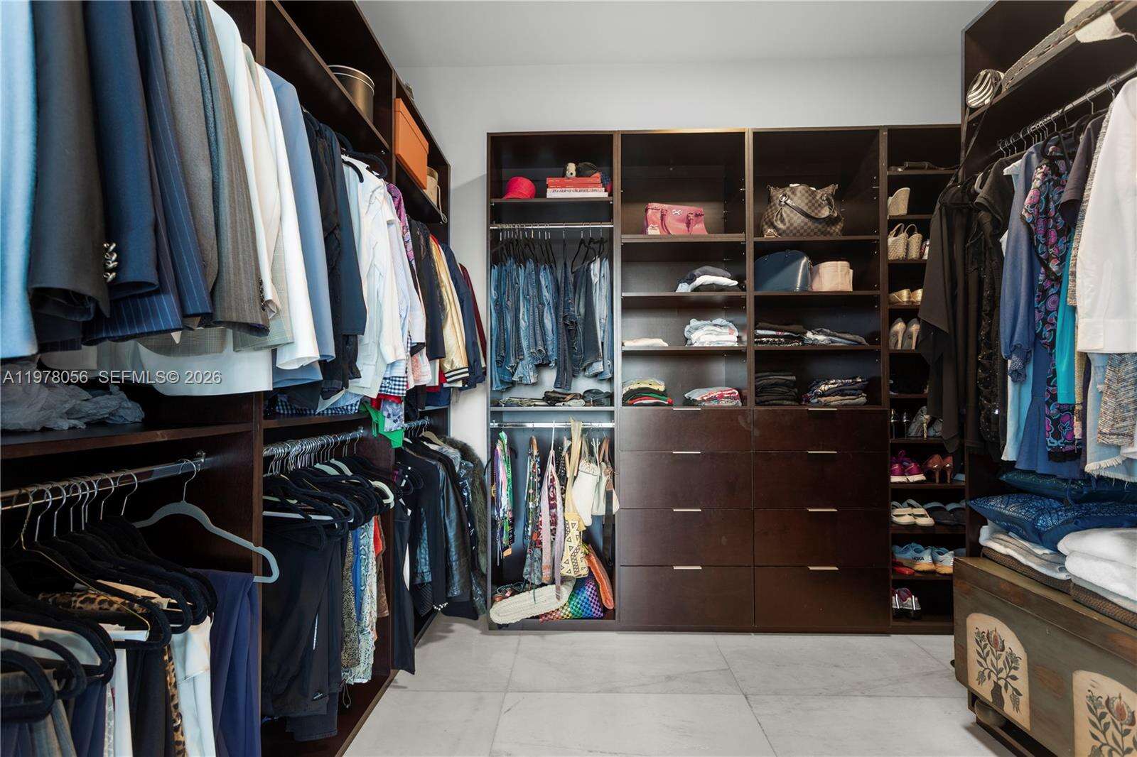 PARAMOUNT BAY - 2020 Bayshore Dr, Miami, FL 33137 | Picture 40