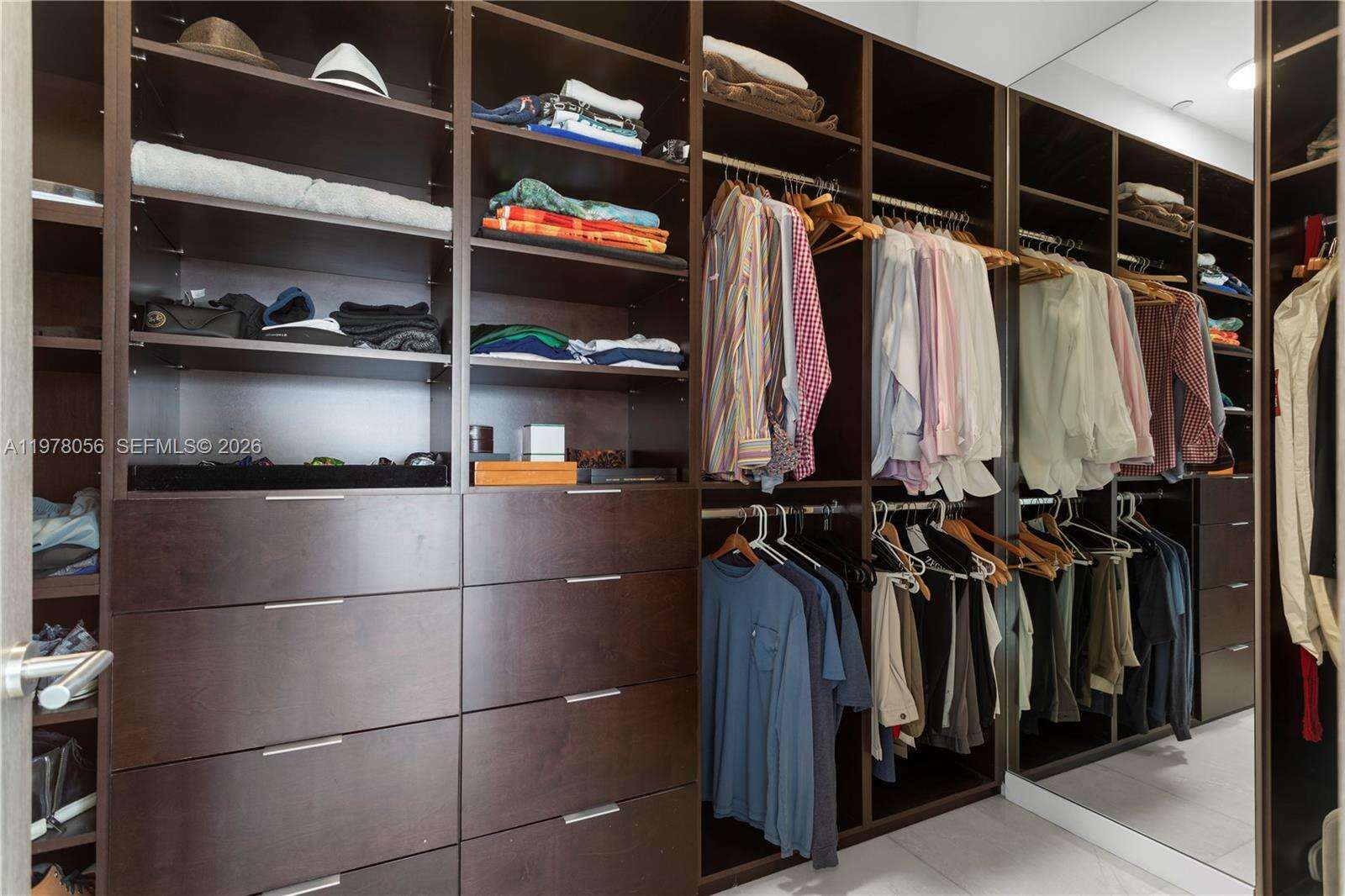 PARAMOUNT BAY - 2020 Bayshore Dr, Miami, FL 33137 | Picture 41