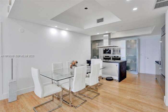 Trump Royale at 18201 Collins Ave, Sunny Isles Beach, FL 33160 - For Sale photo 12