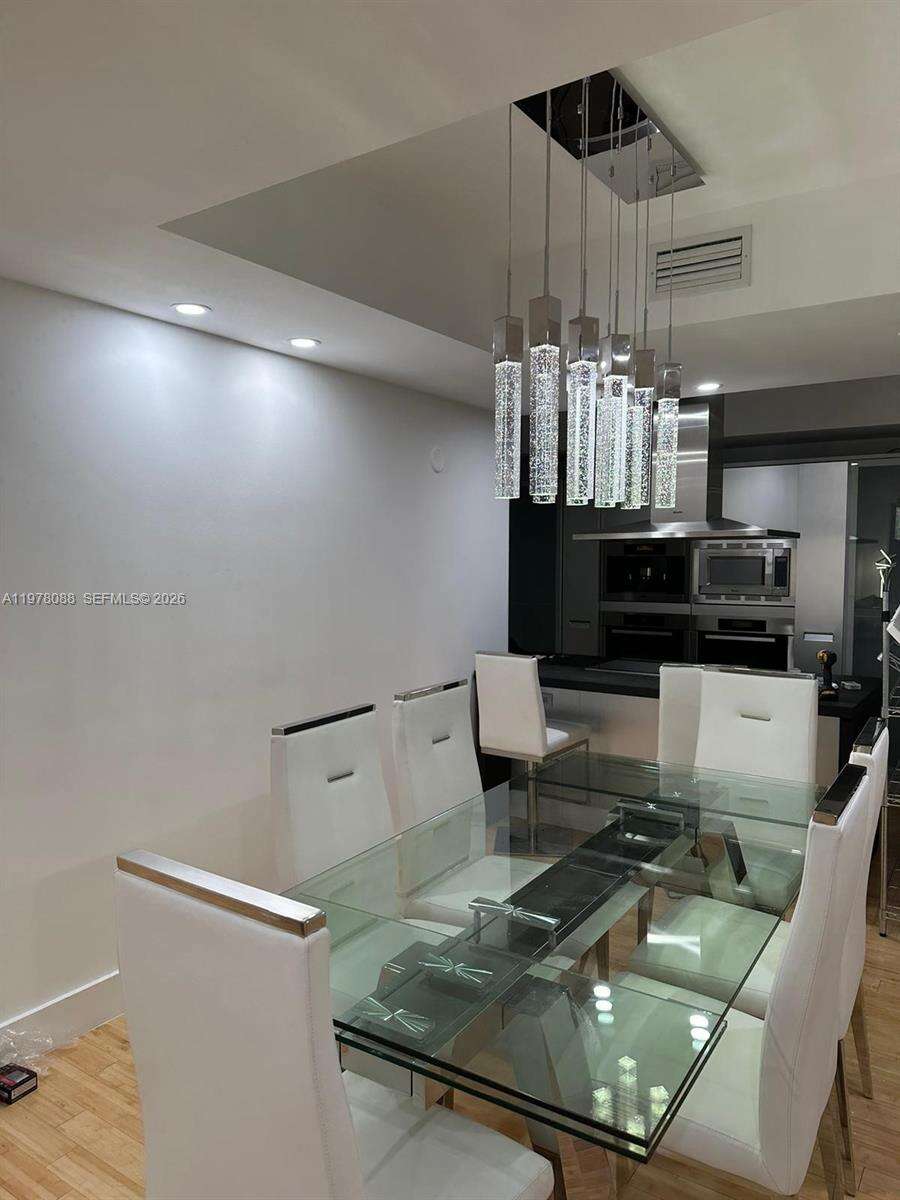 Trump Royale at 18201 Collins Ave, Sunny Isles Beach, FL 33160 - For Sale photo 14