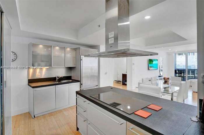 Trump Royale at 18201 Collins Ave, Sunny Isles Beach, FL 33160 - For Sale photo 15