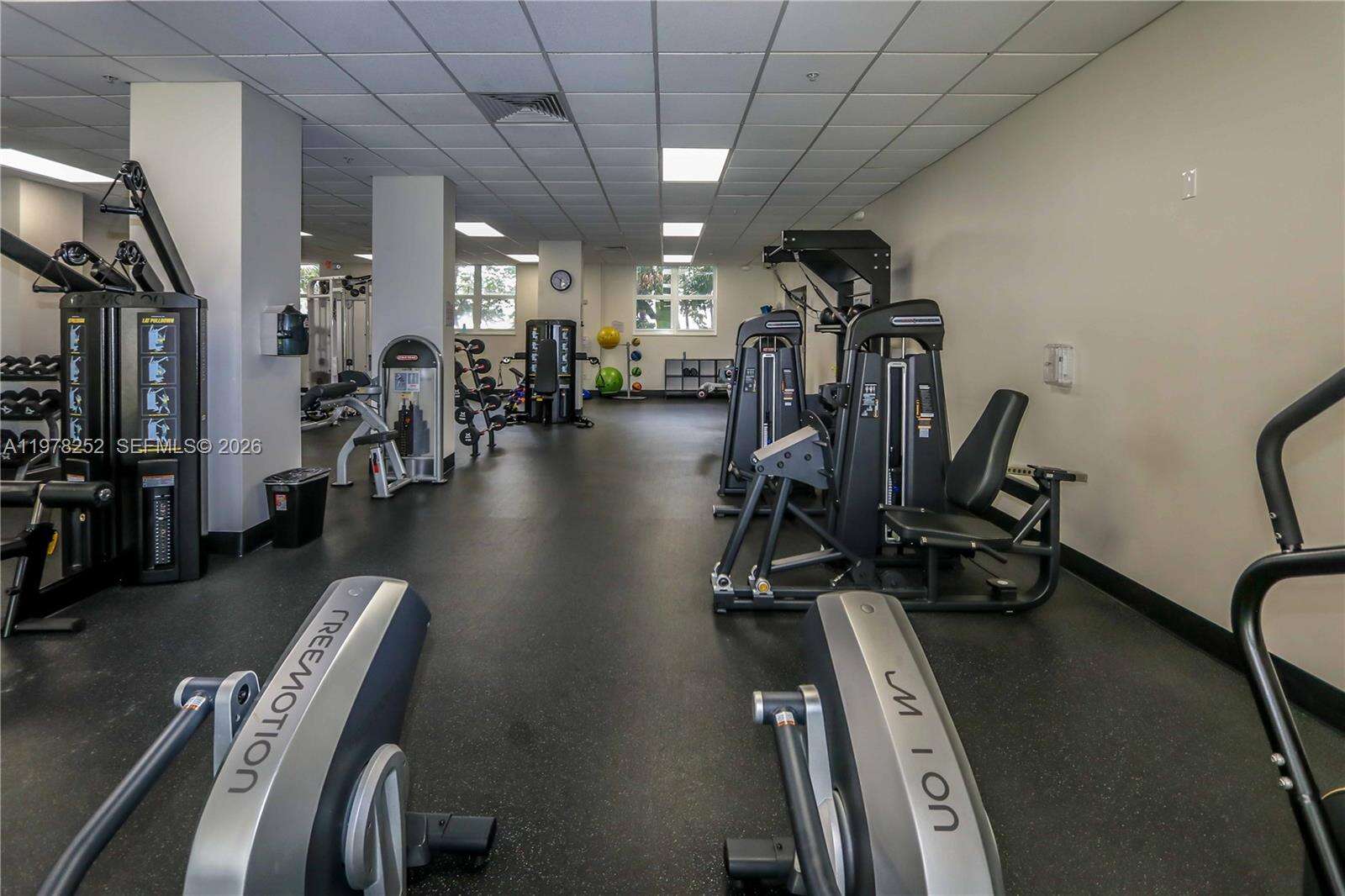 The Residences at 3001 Ocean Dr, Hollywood, FL 33019 - For Sale photo 25