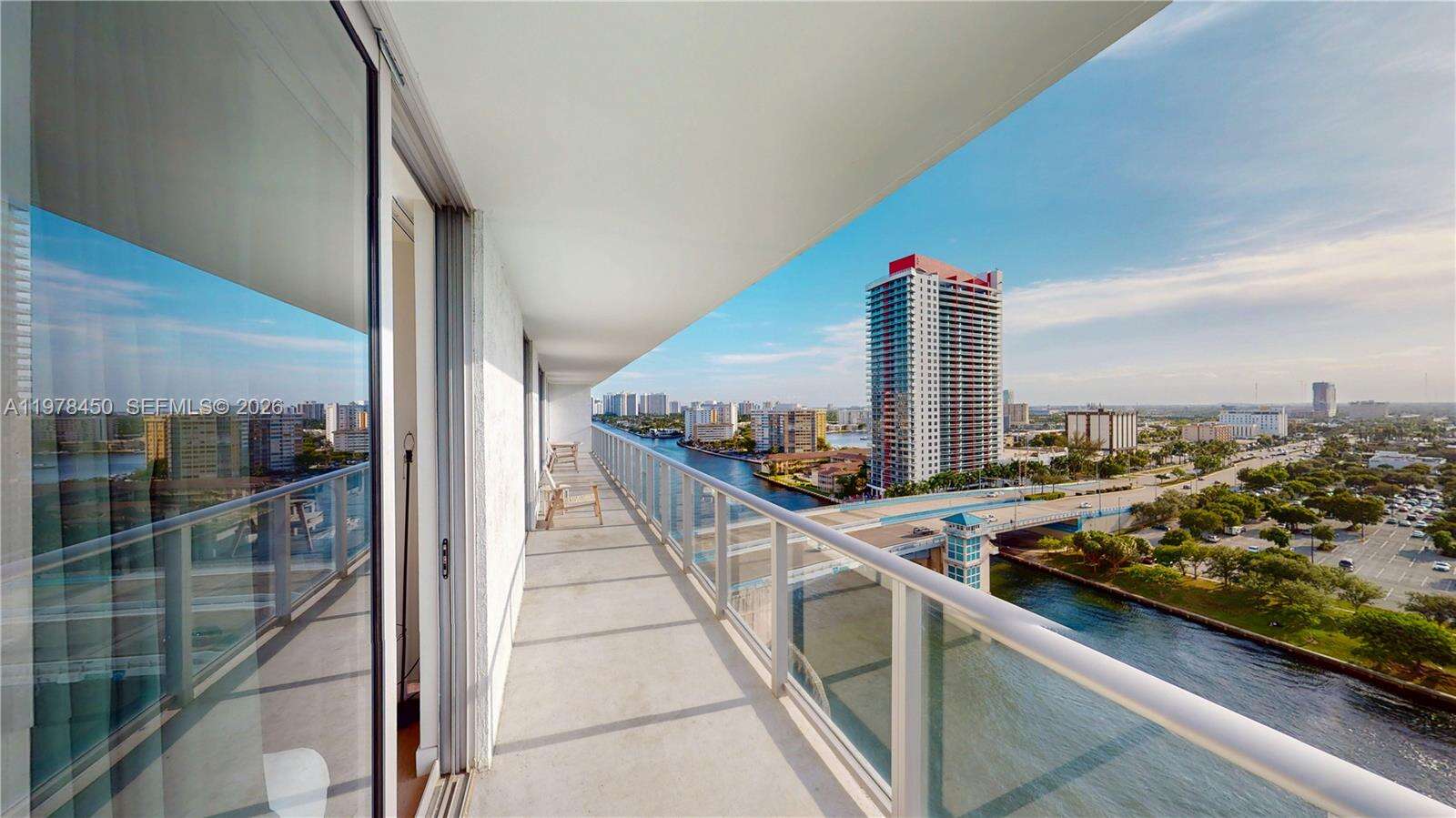 Hyde Beach House at 4010 Ocean Dr, Hollywood, FL 33019 - For Sale photo 2