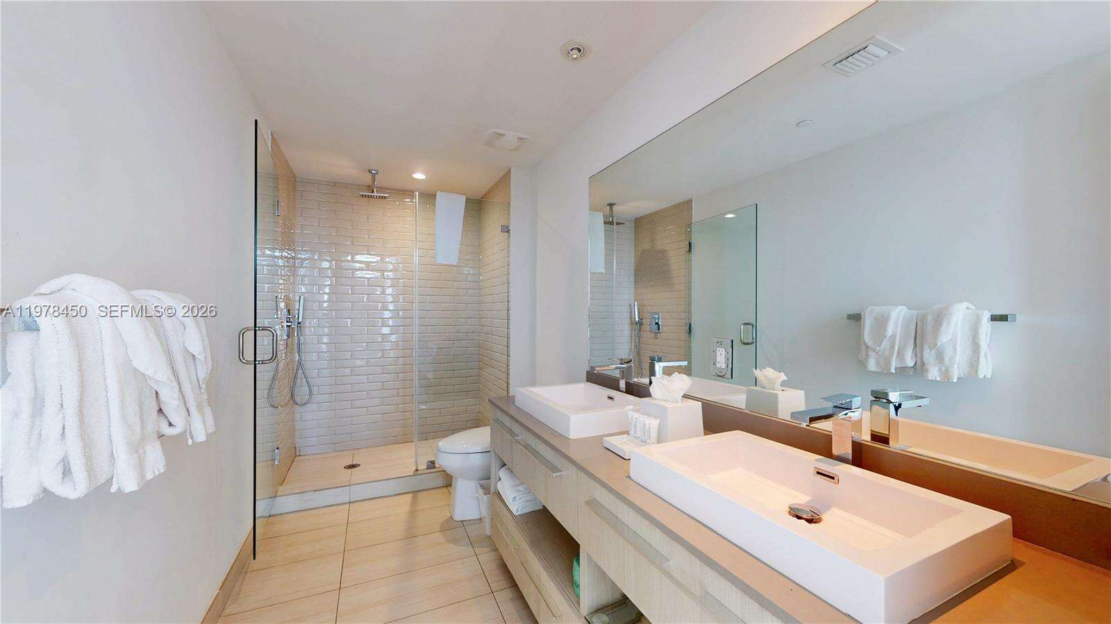 Hyde Beach House at 4010 Ocean Dr, Hollywood, FL 33019 - For Sale photo 18